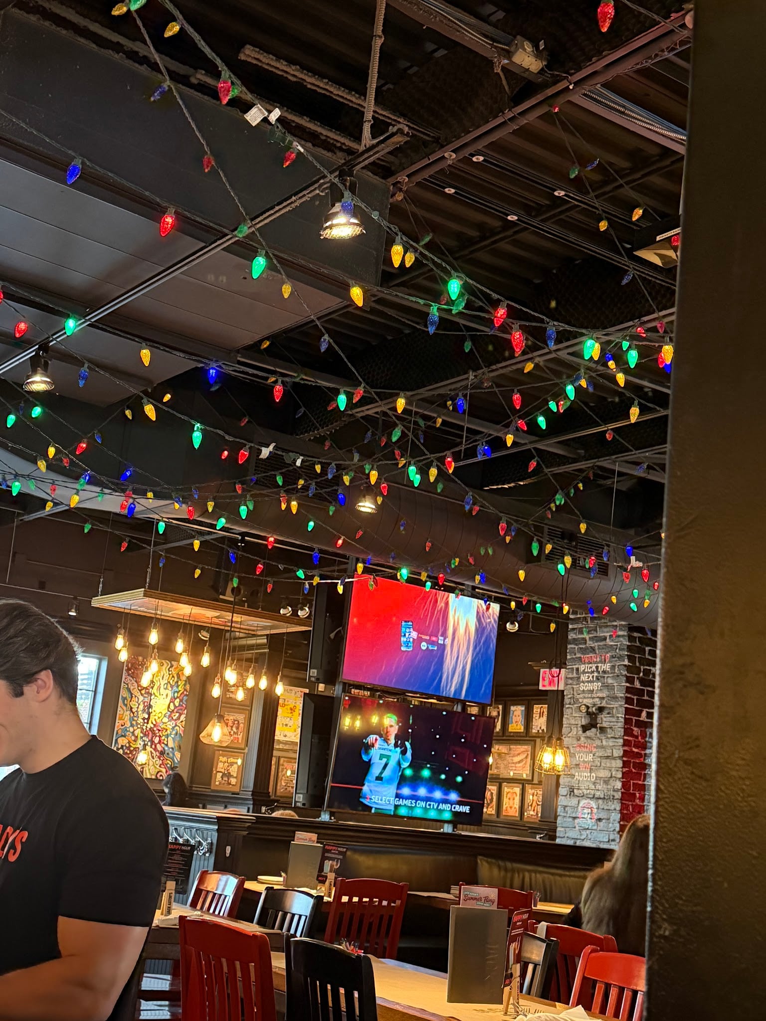 Jack Astor’s Kanata Review: Explosive Tacos, Uneven Drinks
