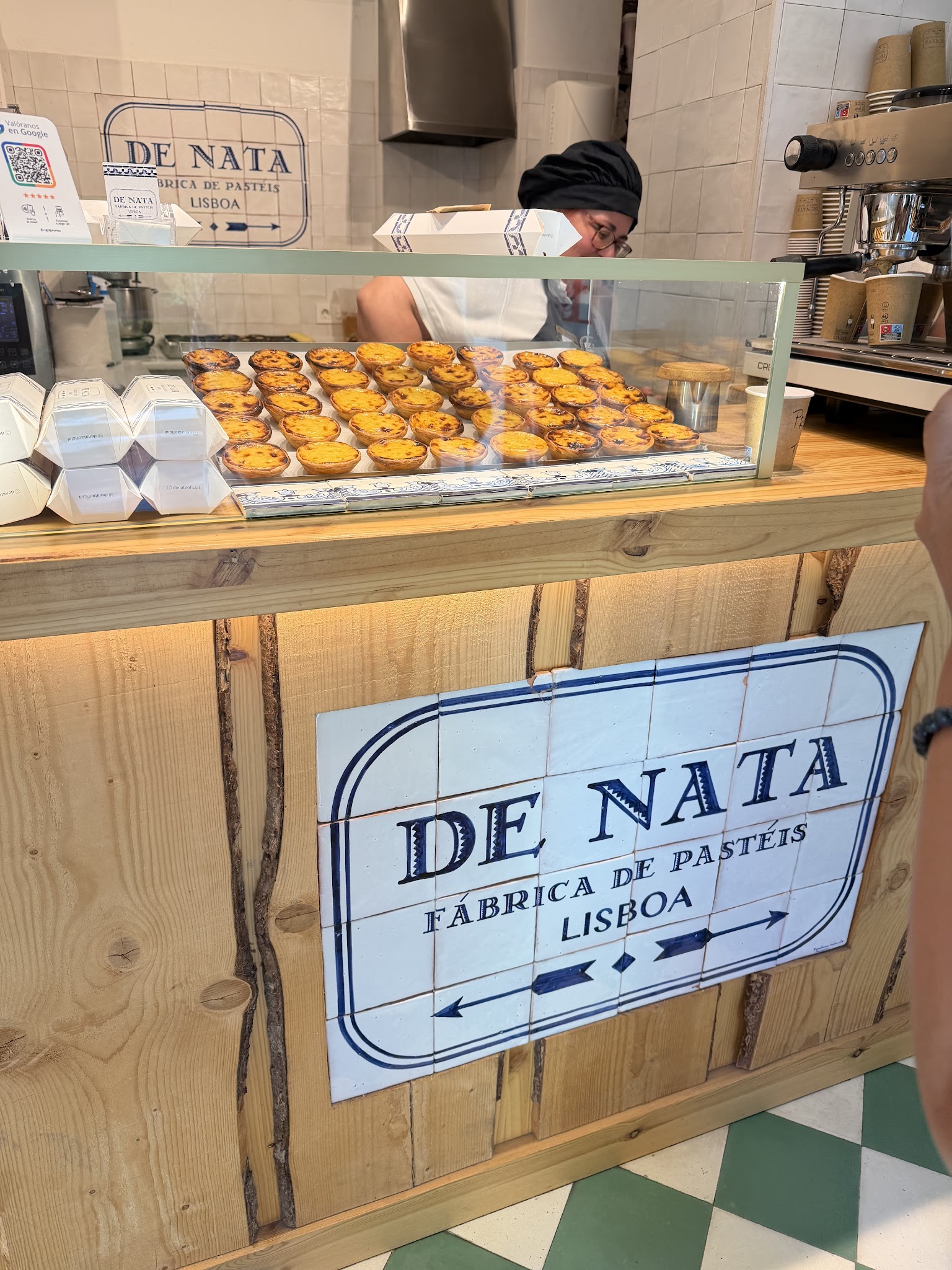 A second photo from the approved De Nata review